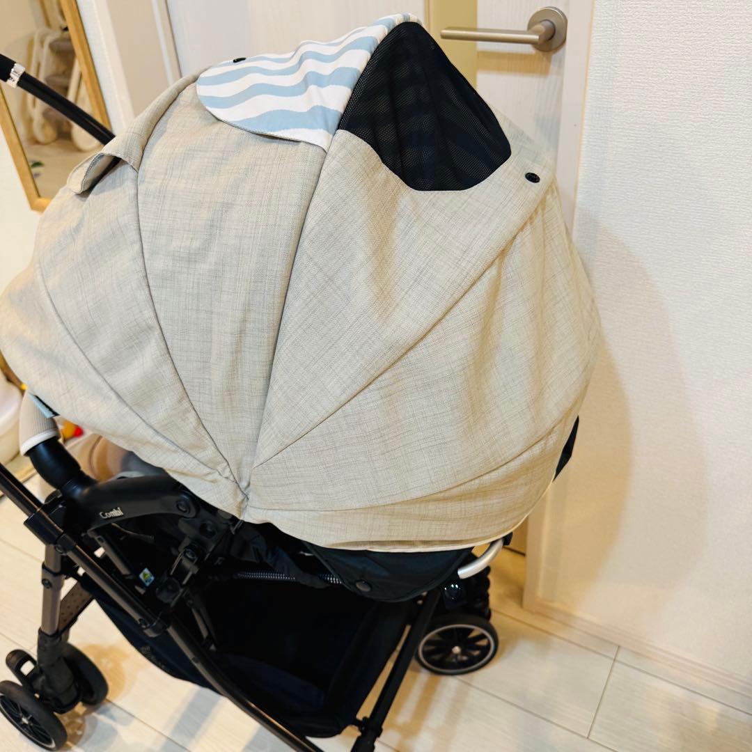 チィ コンビ　メチャカルハンディ　オート4キャス　ベビーカー ベージュ