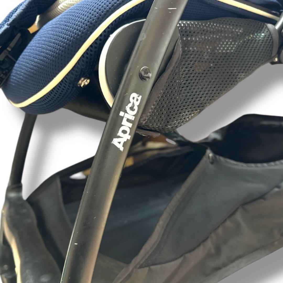 美品✨アップリカ ラクーナ ビッテ クッションネイビー　XNA ab型