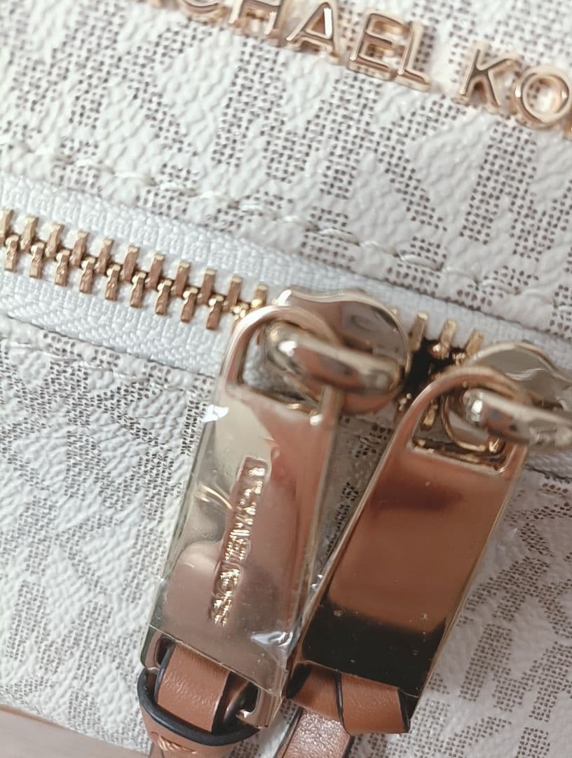 【2】MICHAEL KORS マイケルコース モノグラムリュック バックパック