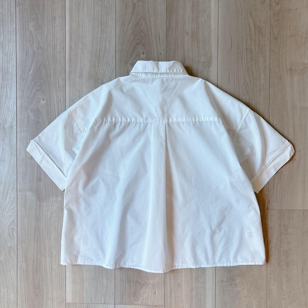 美品＊フレッドペリー FRED PERRY 半袖シャツ 白 ロゴ刺繍 UK10