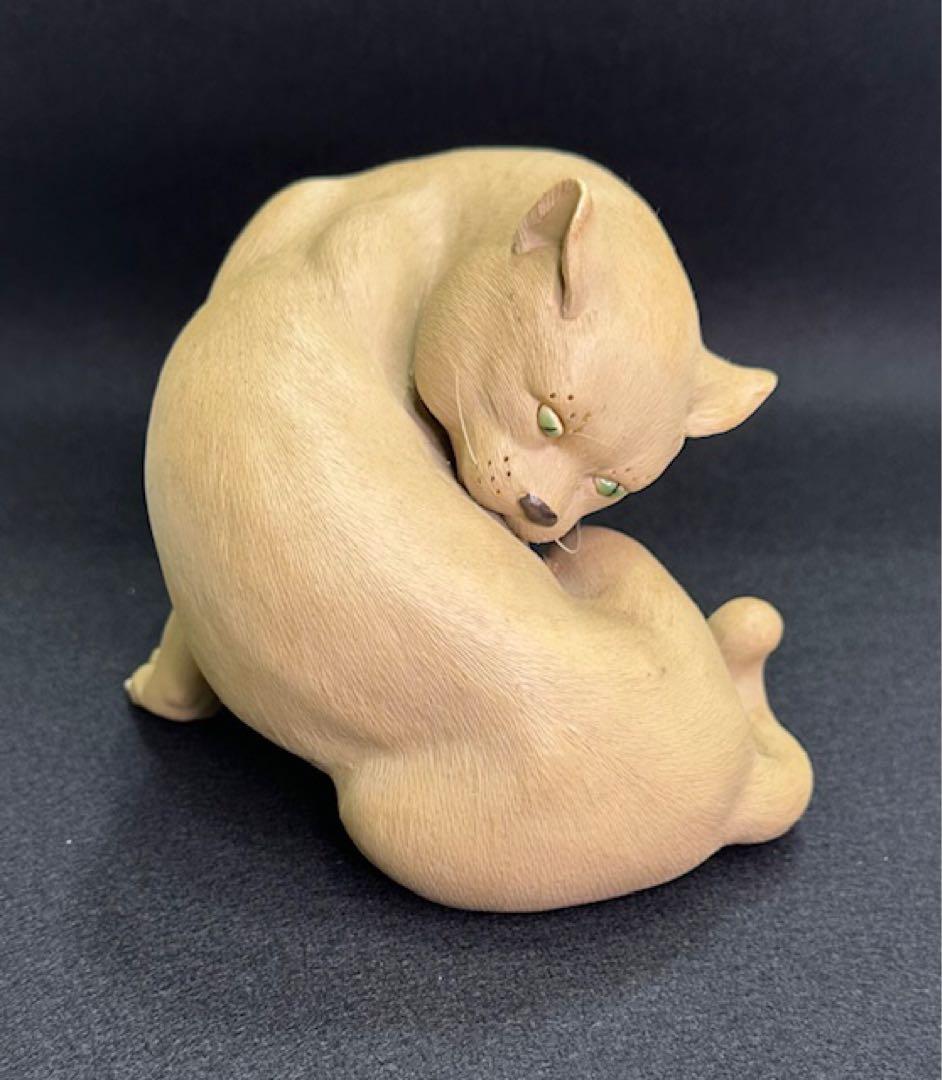 猫の陶器製焼物