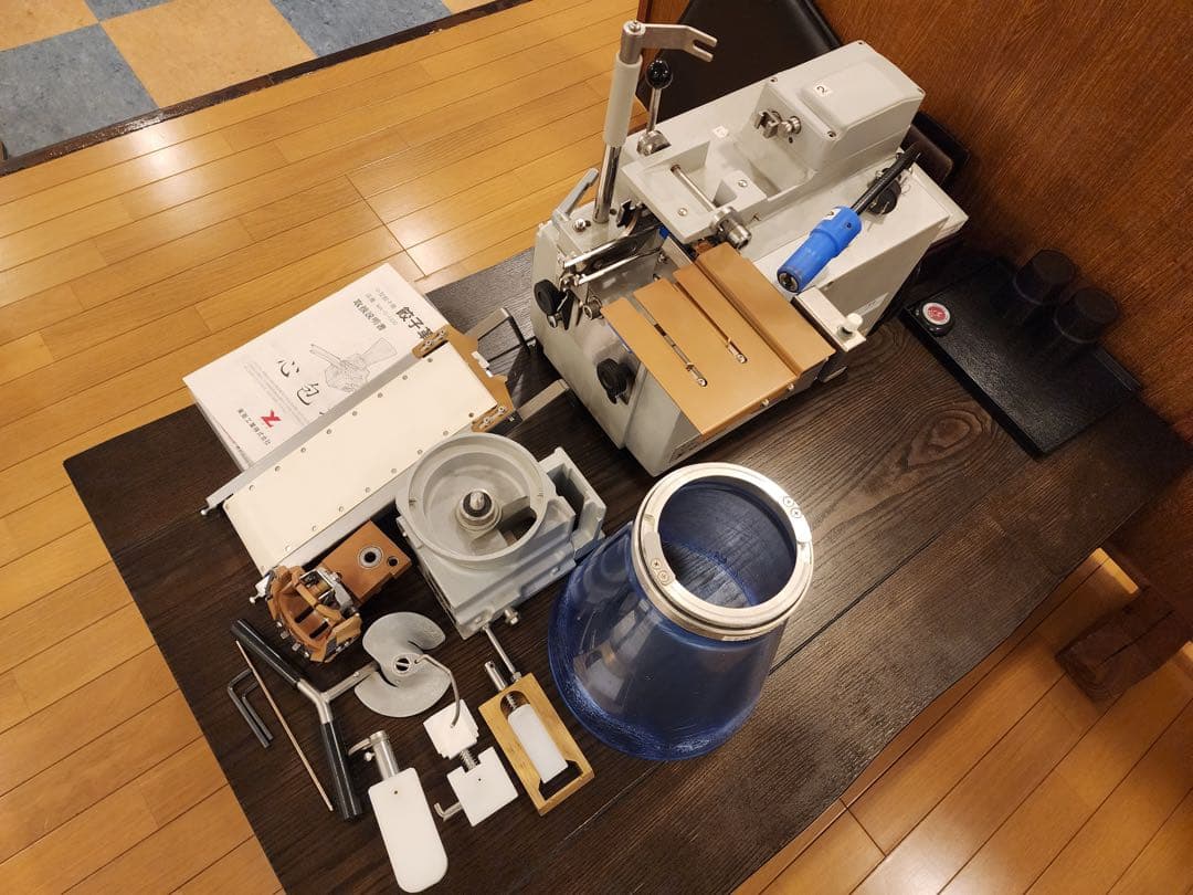 餃子革命　小型餃子機　東亜工業