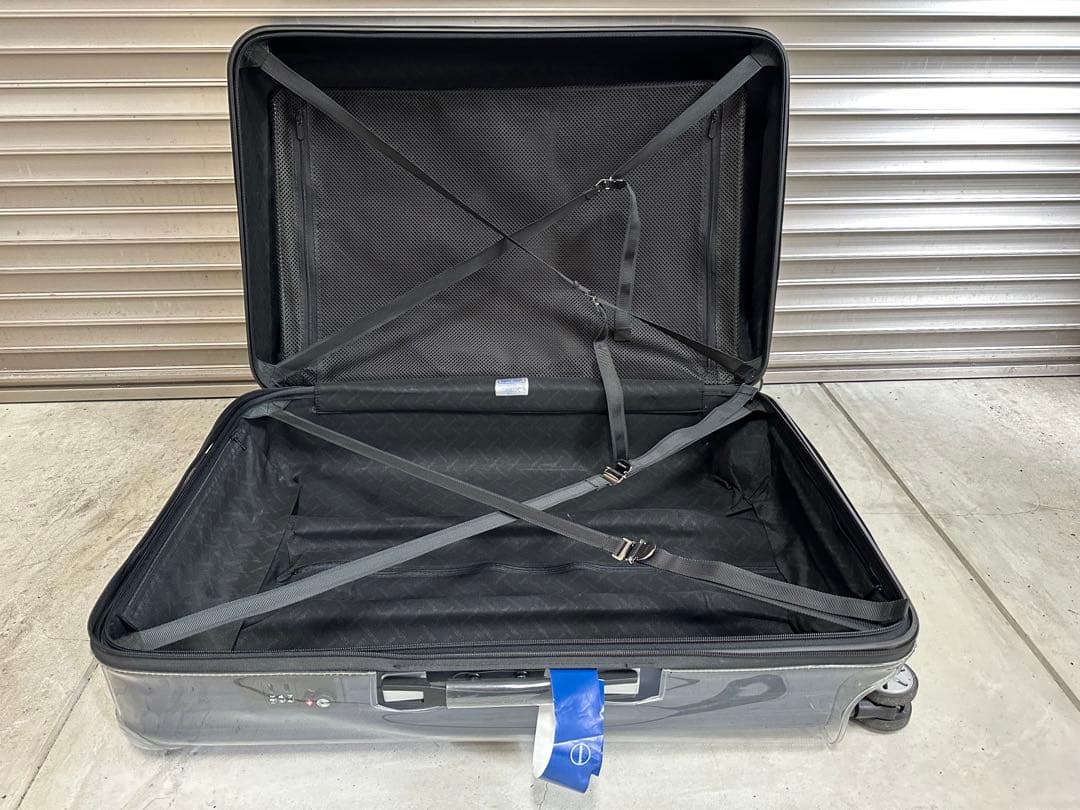 REMOWA Lufthansa コラボ4輪スーツケース　色Blue Matte