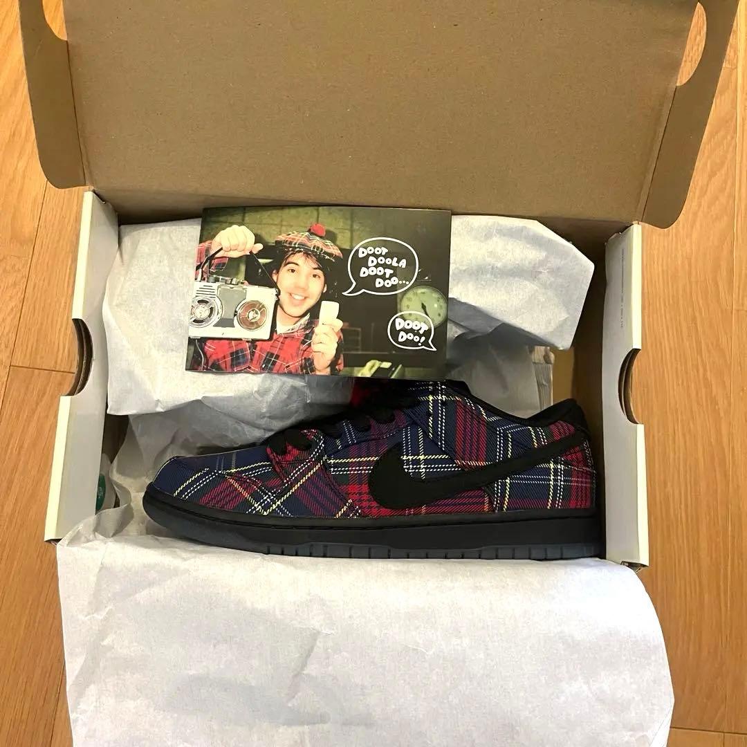 Nardwuar × Nike SB Dunk Low Pro QS