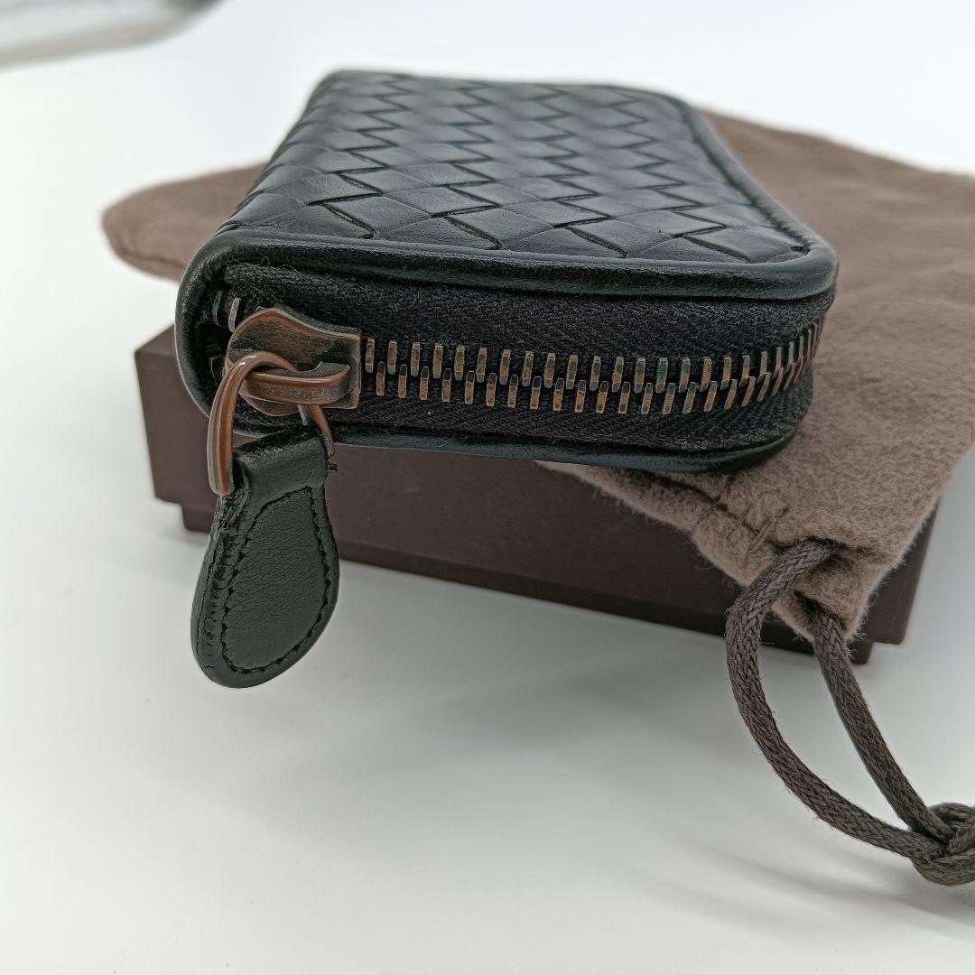 美品　BOTTEGA VENETA ケース　イントレチャート　ブラック