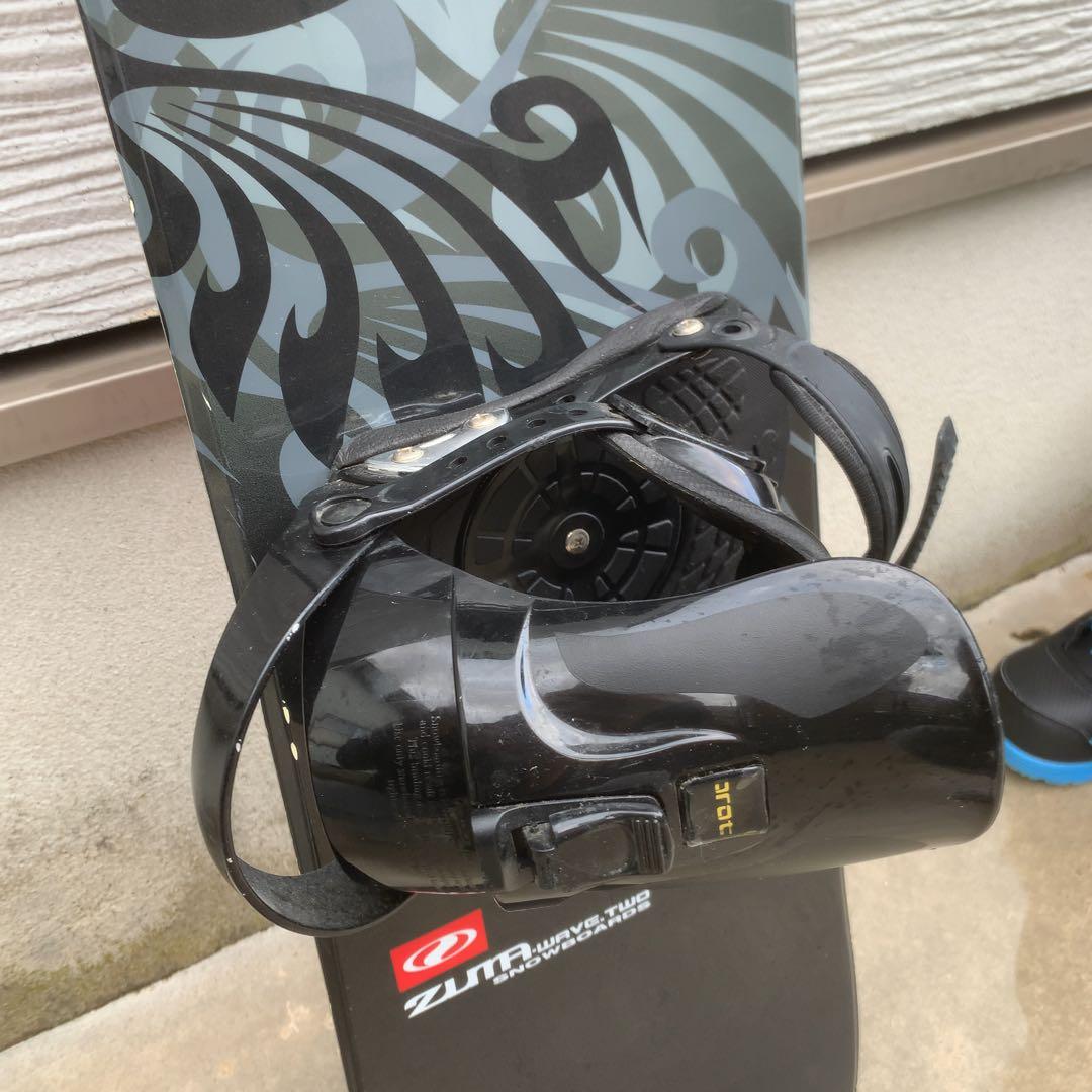 スノーボード スノボー ウィンタースポーツ 黒白デザイン バインディング付き