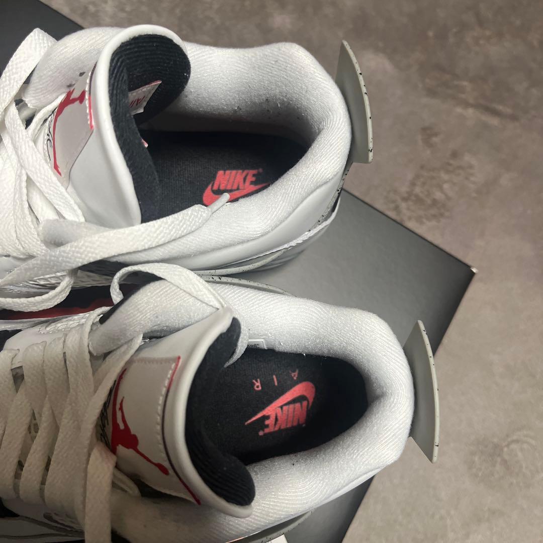 靴 Nike Air Jordan 4 White cement