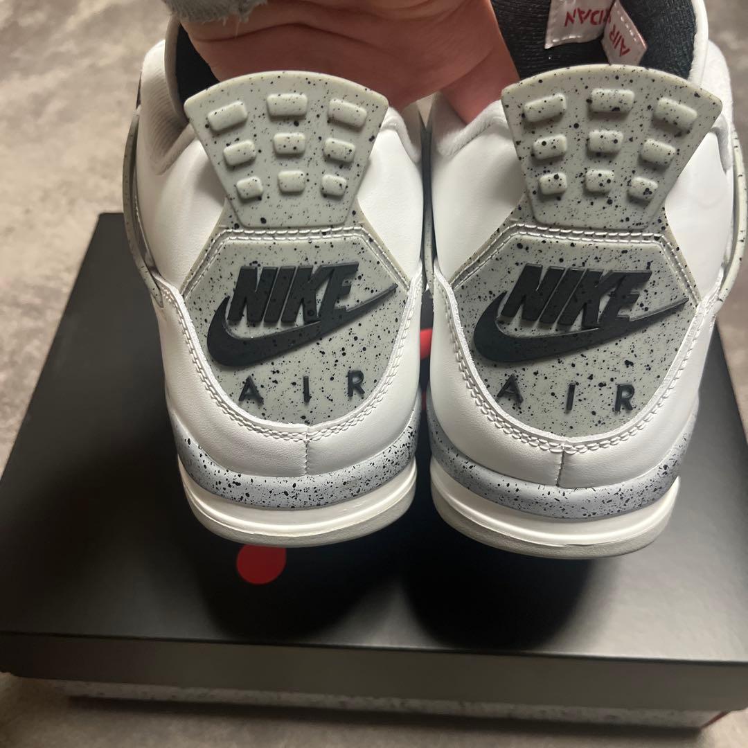 靴 Nike Air Jordan 4 White cement