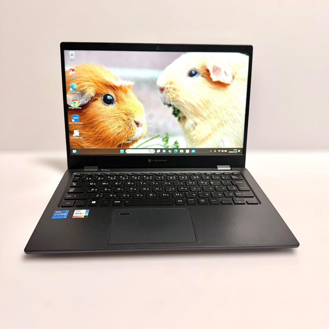 美品 dynabook G83/HU 2022年製 メモリ16GB 256GB