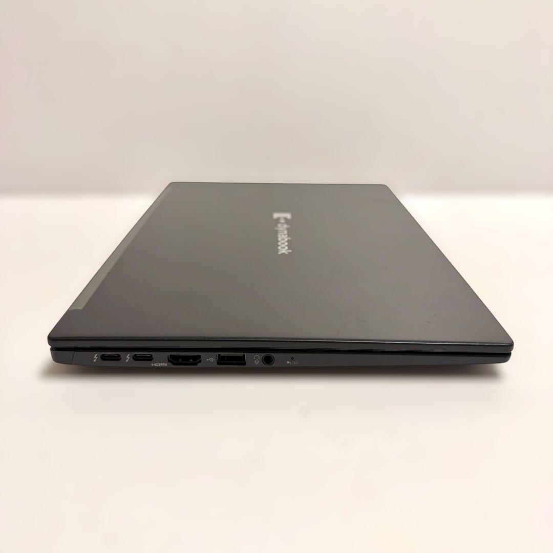 美品 dynabook G83/HU 2022年製 メモリ16GB 256GB