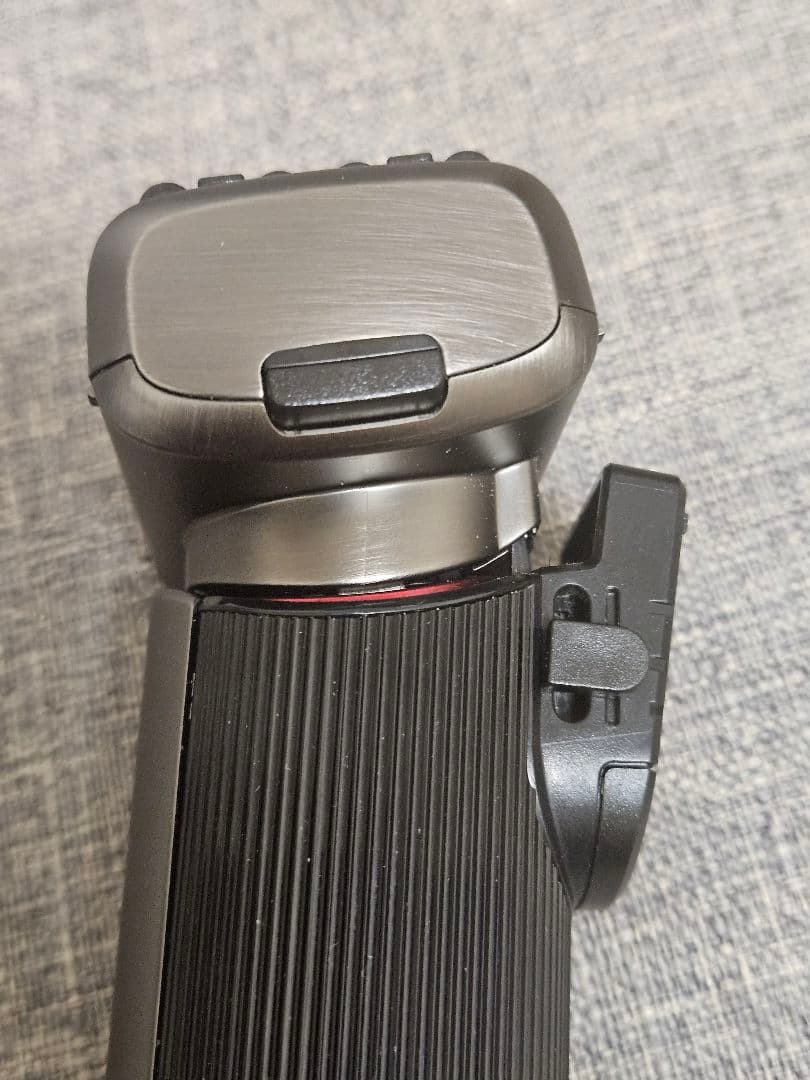 IZUMI　フラッグシップ6枚刃　充電式往復シェーバー　 IZF-E863R-S