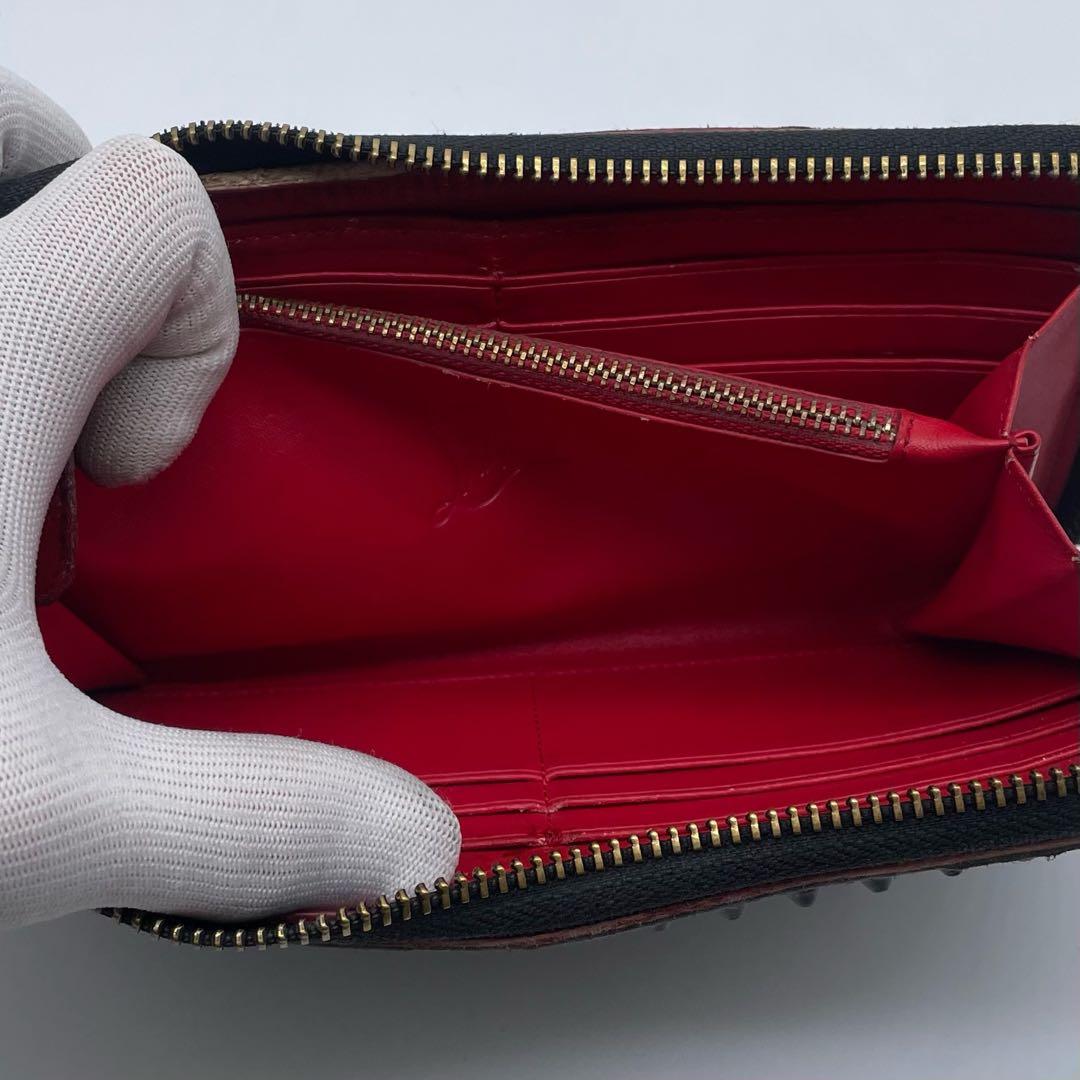 【美品】 クリスチャンルブタン 長財布 レザー ラウンドファスナー ロゴ 黒