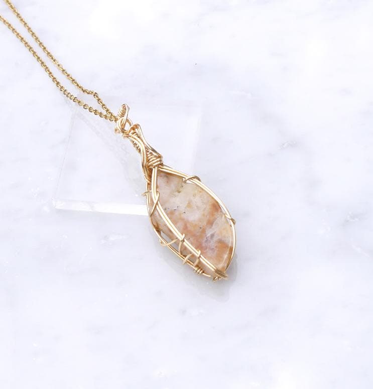 アゾゼオ ハニー＆クリームアゼツライト ペンダント◇