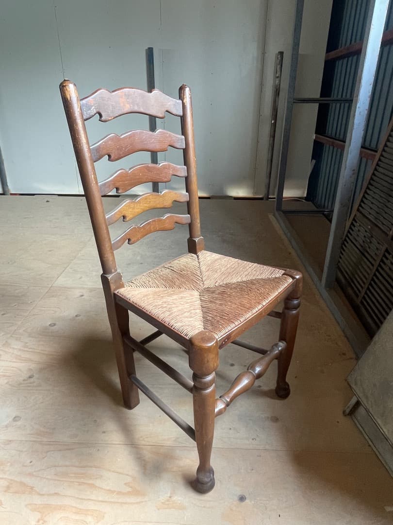 木製カントリースタイル椅子