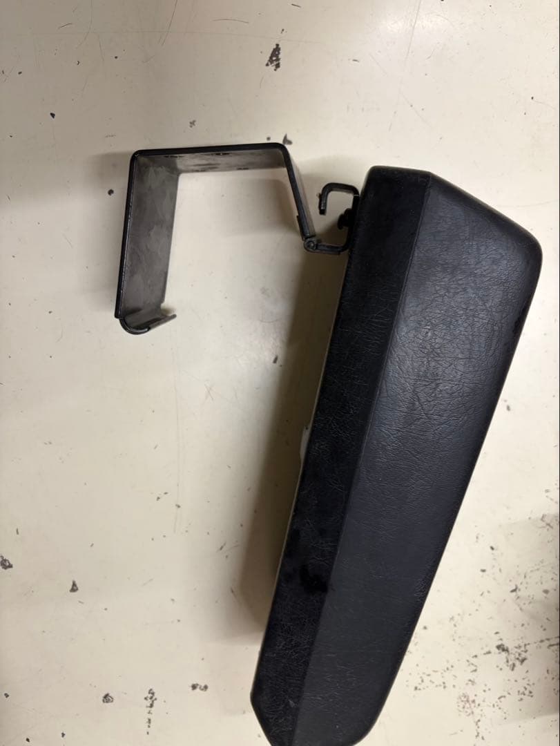 ボルボ240 アームレスト　純正オプション　ドリンクホルダー　希少　VOLVO