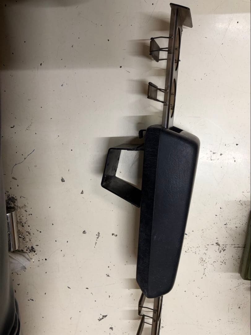 ボルボ240 アームレスト　純正オプション　ドリンクホルダー　希少　VOLVO