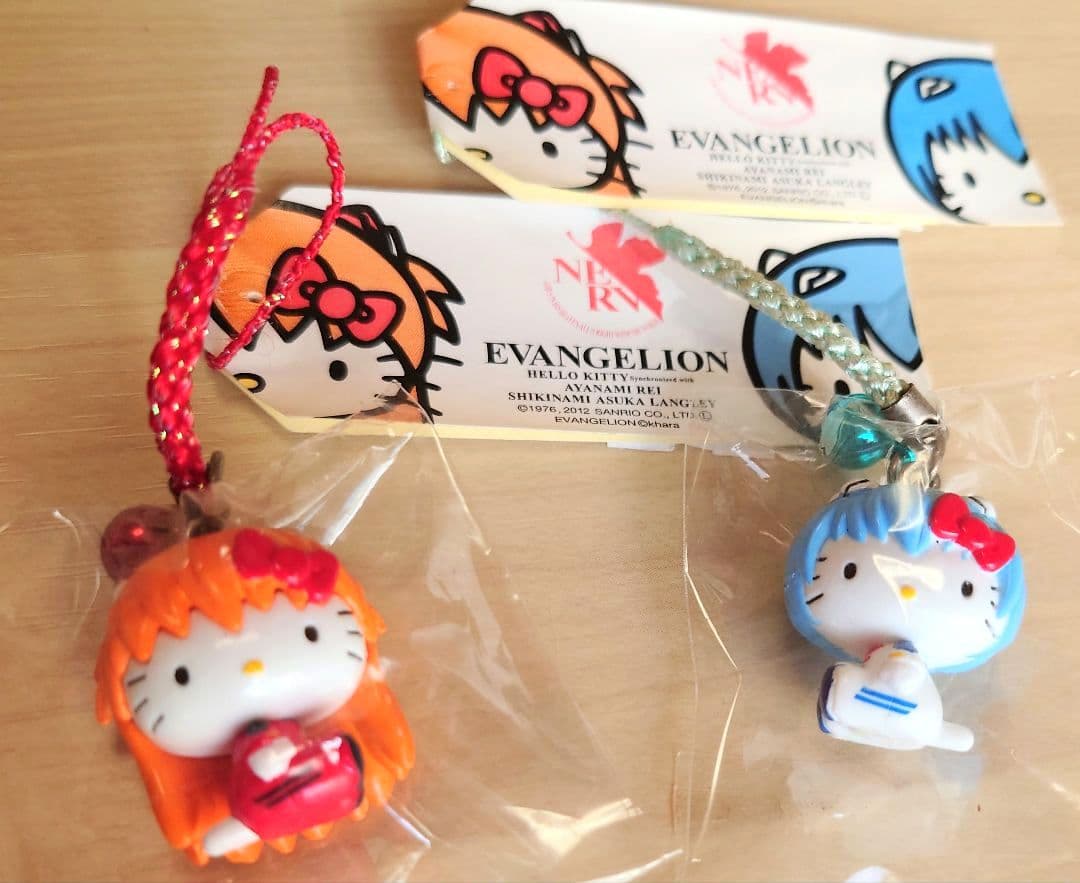 サンリオ・エヴァンゲリオンのコラボ 激レアストラップ アスカとレイ2体セット