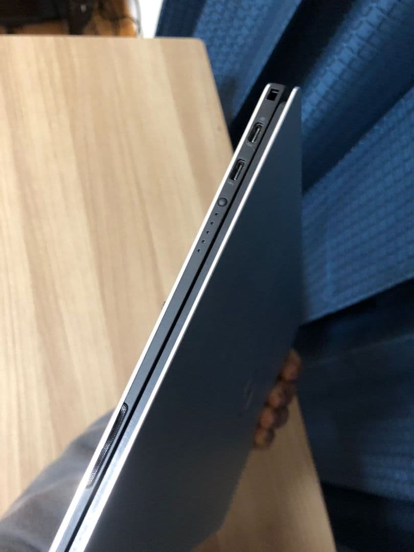 DELL XPS 13 Core i5 - 10210U ノトPC