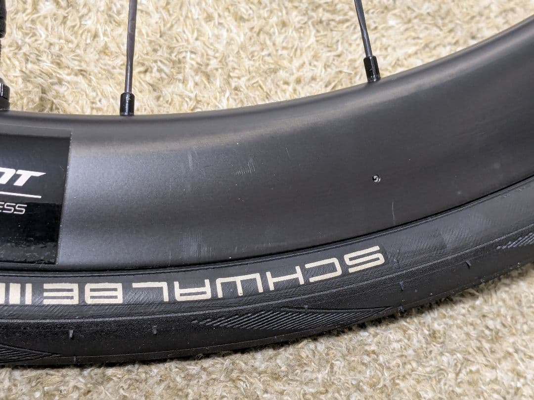 ジャイアント　SLR1 42 DISC フックレス　カーボンホイールセット中古