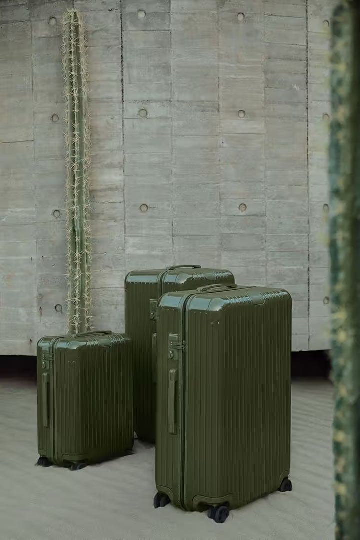 RIMOWA リモワ　エッセンシャルキャビン　カクタス　限定カラー！