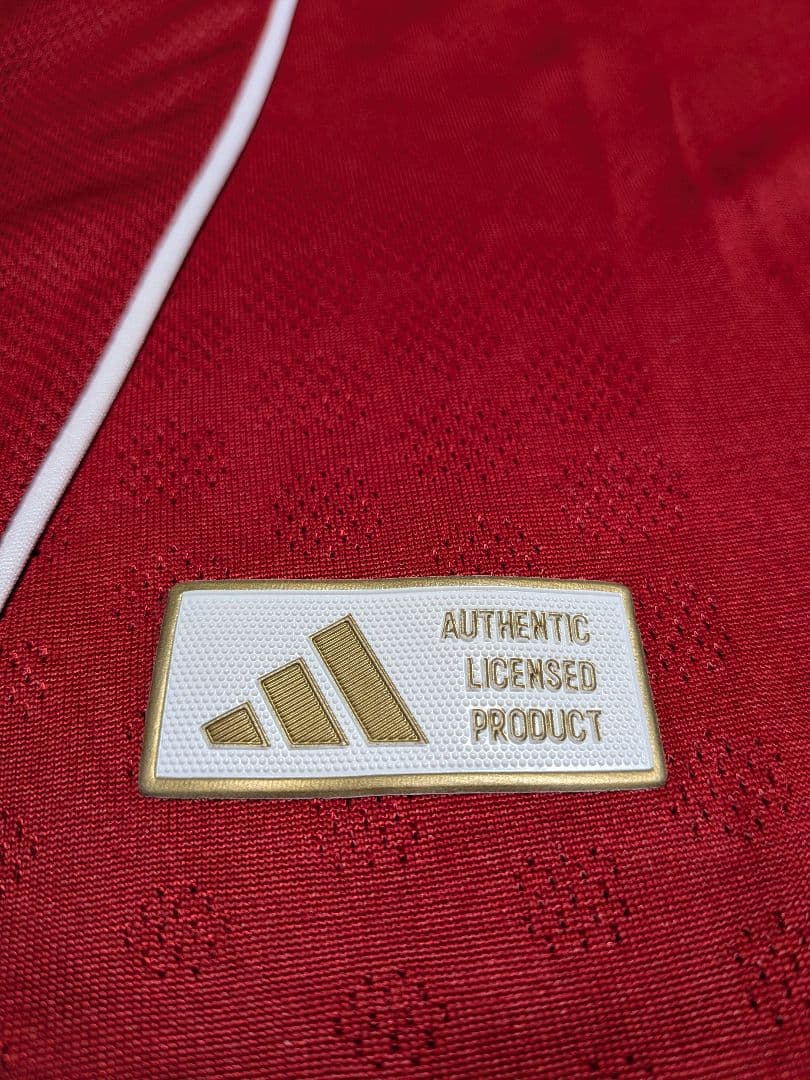 リバプール　ヴィルツ　ユニフォーム