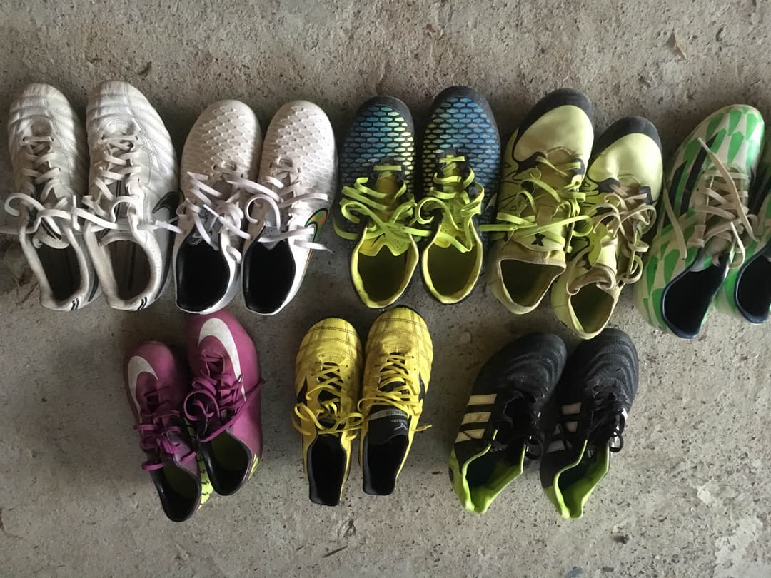 サッカースパイク 24.5〜26