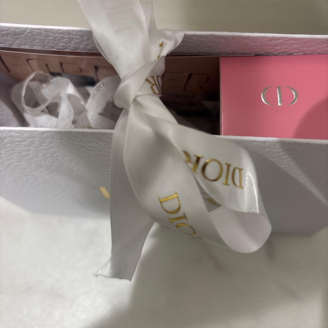 ディオール アディクト ロージー グロウ オードゥ パルファン　30ml