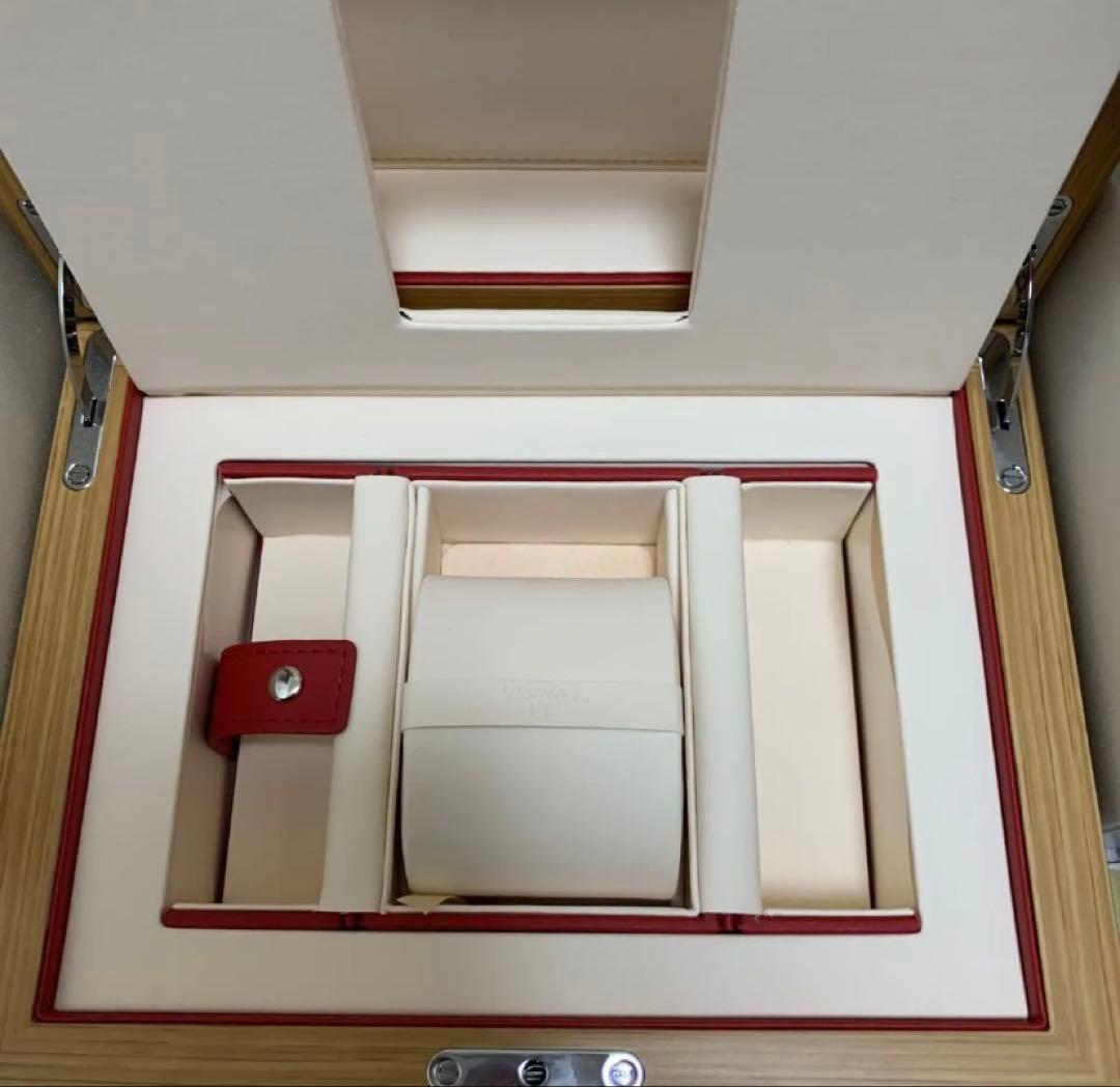 OMEGA 時計 オリジナルボックスと付属品