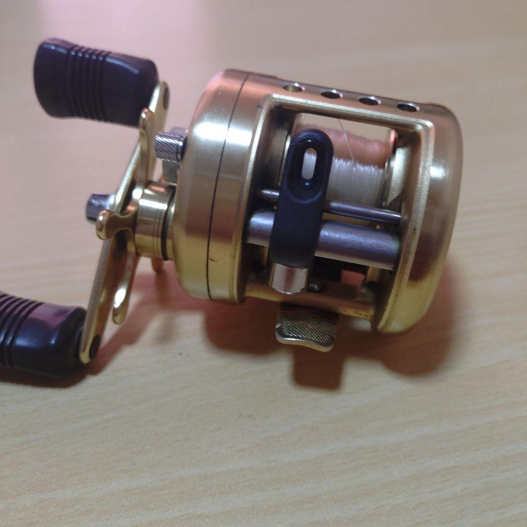 SHIMANO CALCUTTA 100XT ベイトリール