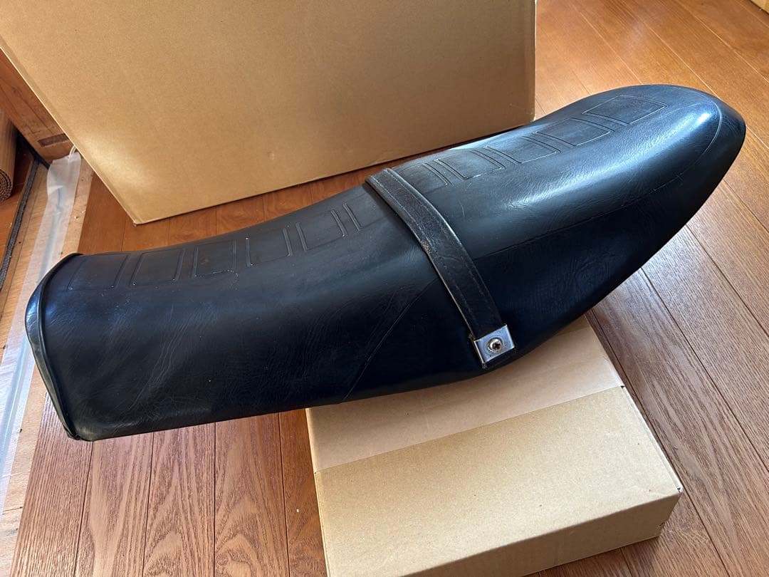 ヤマハ RZ250 純正シート 中古品 RZ350