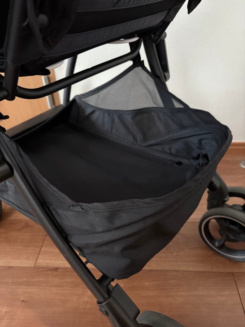 今だけ特別値下げ！2024年製 ラクーナクッションフリープラス AC