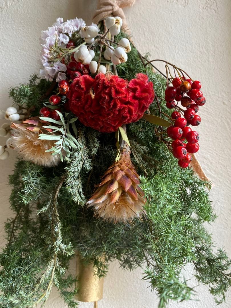 ✽ 秋冬のスワッグ ✽ クリスマス ブーケ ドライフラワー