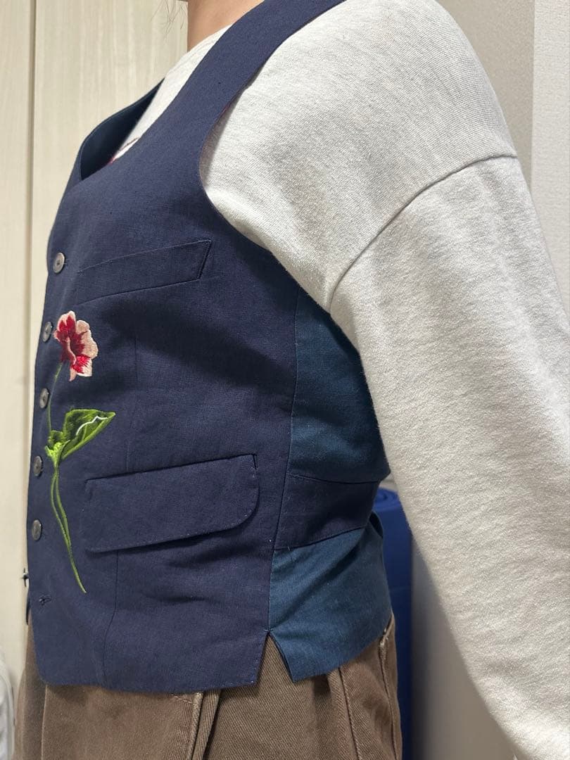 モ*カ様 【最高級】✨️ポールスミスコレクション ✨️花刺繍 リネンジレ ベスト