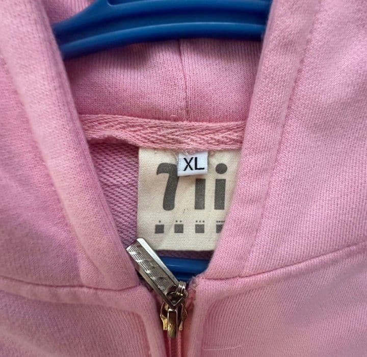 tiiピンクフルジップパーカー