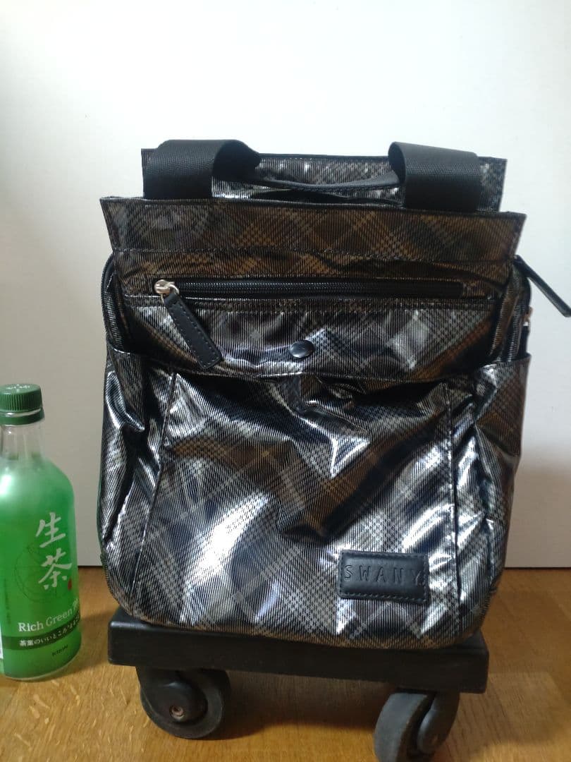 SWANY　スワニー　ショッピングカート　シルバーパテントチェック