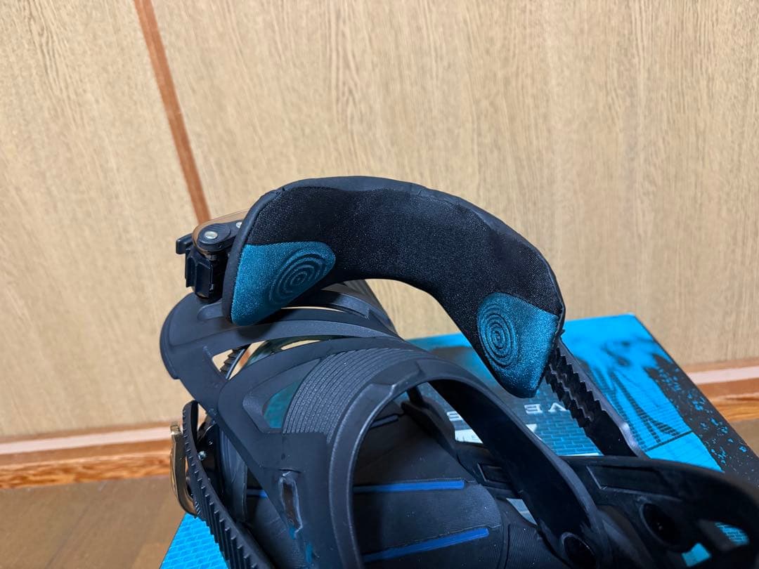 サロモン　ホログラム HOLOGRAM　BLACK　 サイズM