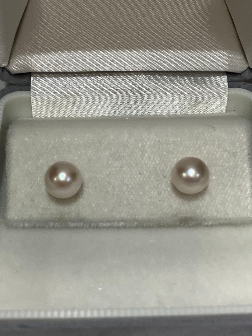 伊勢志摩英虞湾産あこや真珠　8.1mm パールピアス