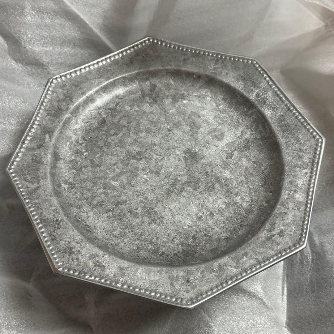 新品 cofe コフェ co+fe 高台プレート 八角 花リム コンポート