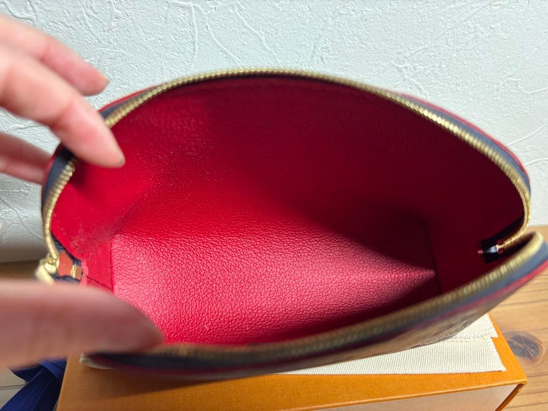 ルイヴィトン　コスメポーチ