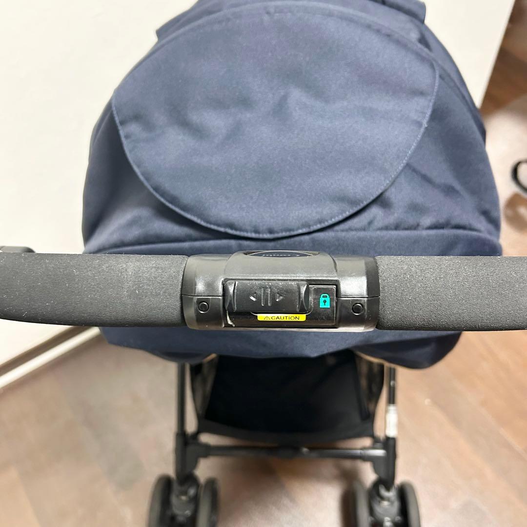 コンビ スゴカルα4キャスcompact エッグショック　ネイビー