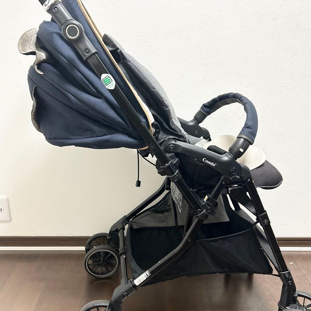 コンビ スゴカルα4キャスcompact エッグショック　ネイビー