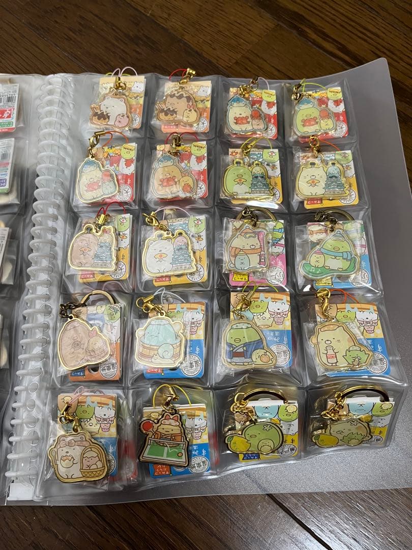 すみっコぐらし　ご当地キーホルダー　98個