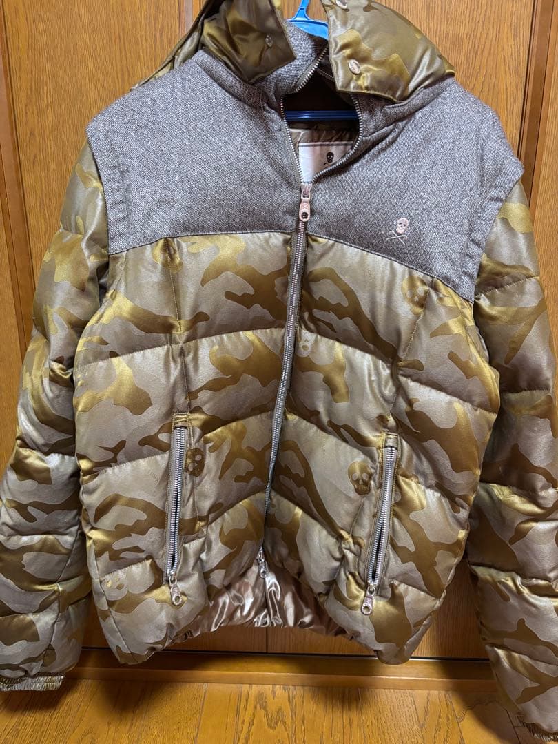 マークアンドロナ 迷彩 フード付き ダウンジャケット