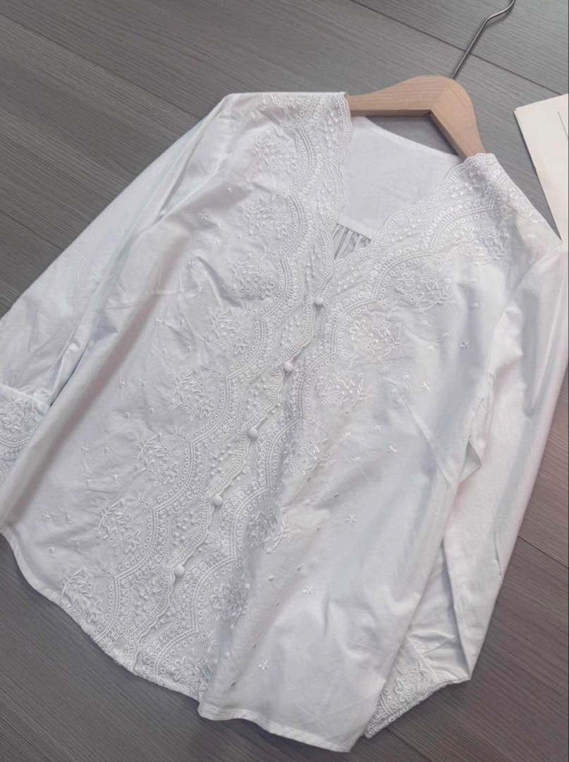 Sezane ブラウス　新品同様　綿100% ホワイト　上品　素敵