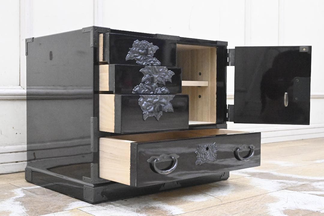 NH19 超美品 最高級 欅産業 仙台箪笥 宮城県推奨品 漆塗り小引出 船箪笥