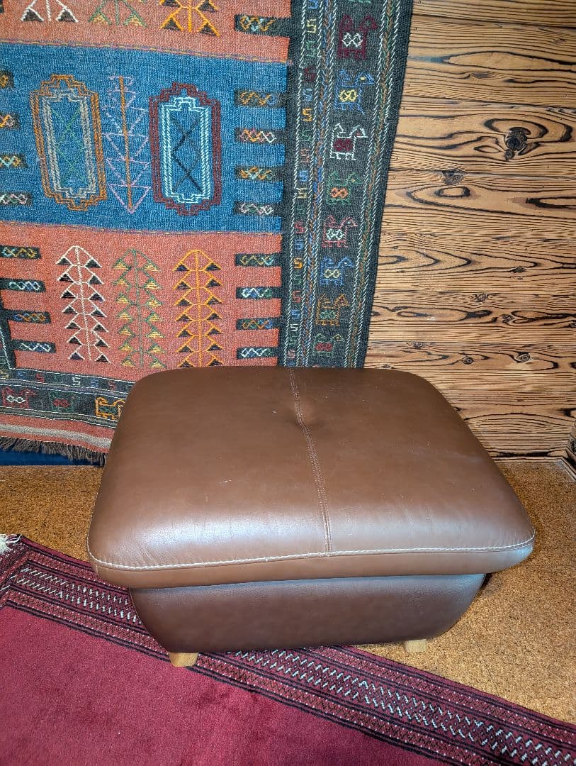 Karimoku　カリモク　ZTシリーズ　本革　オットマン　スツール