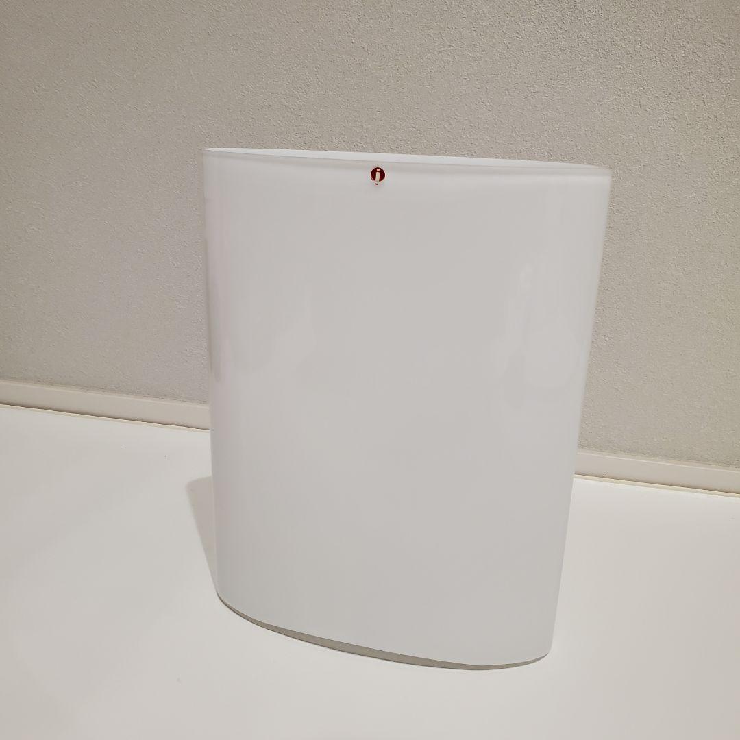 イッタラ  タピオヴィルッカラ オーバルガラスベース ホワイト