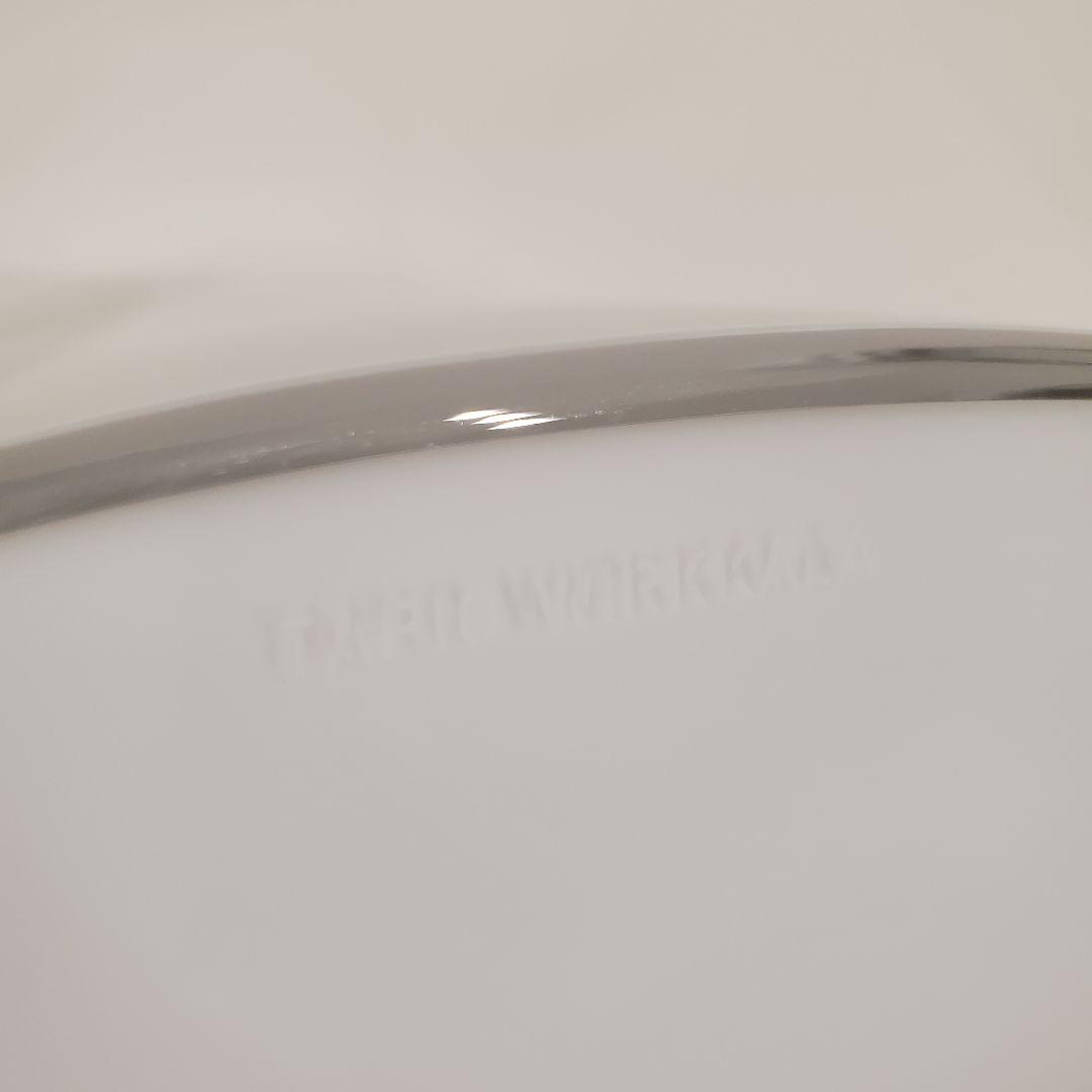 イッタラ  タピオヴィルッカラ オーバルガラスベース ホワイト