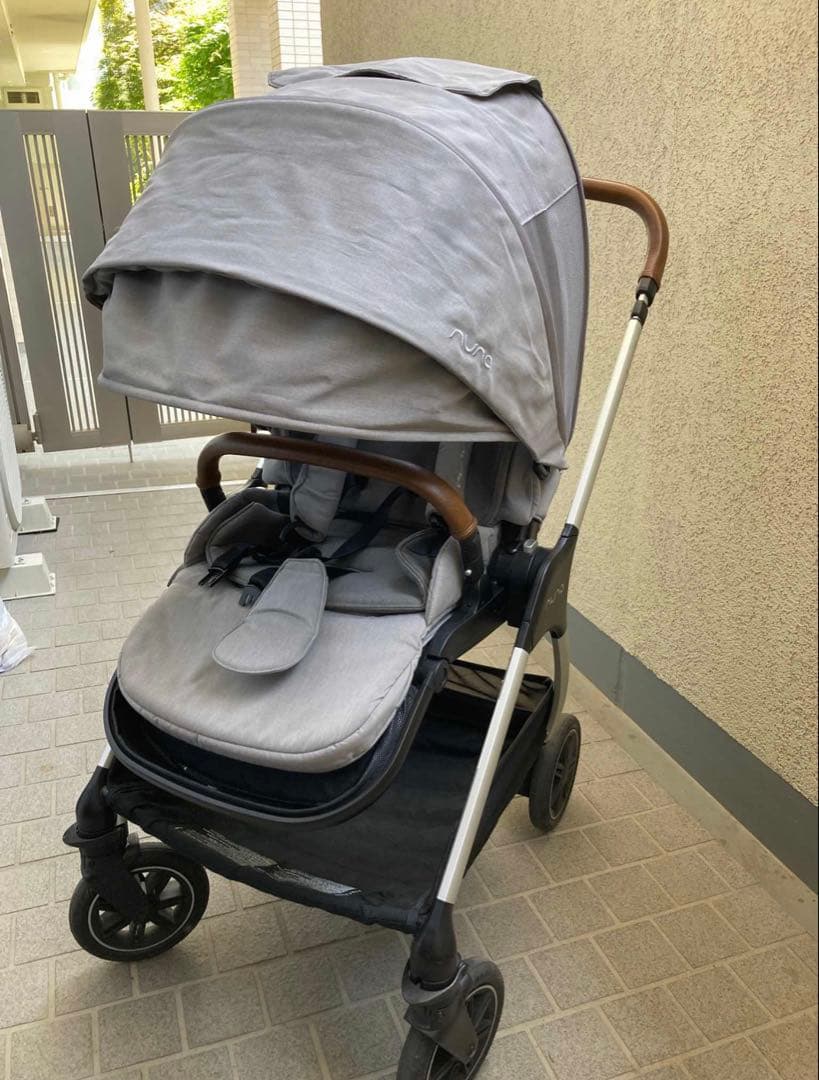 nuna ヌナ　ベビーカー　トリヴ　TRIV