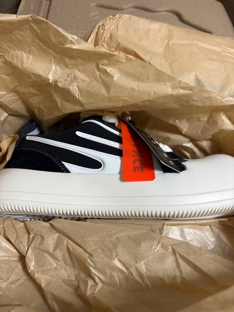 rhime スニーカー　PLAG USA 正規品